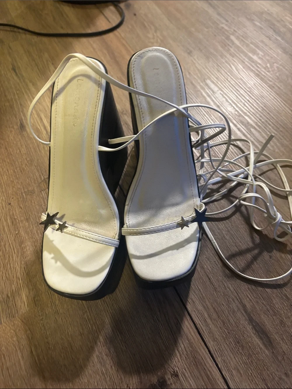 N/A chic white